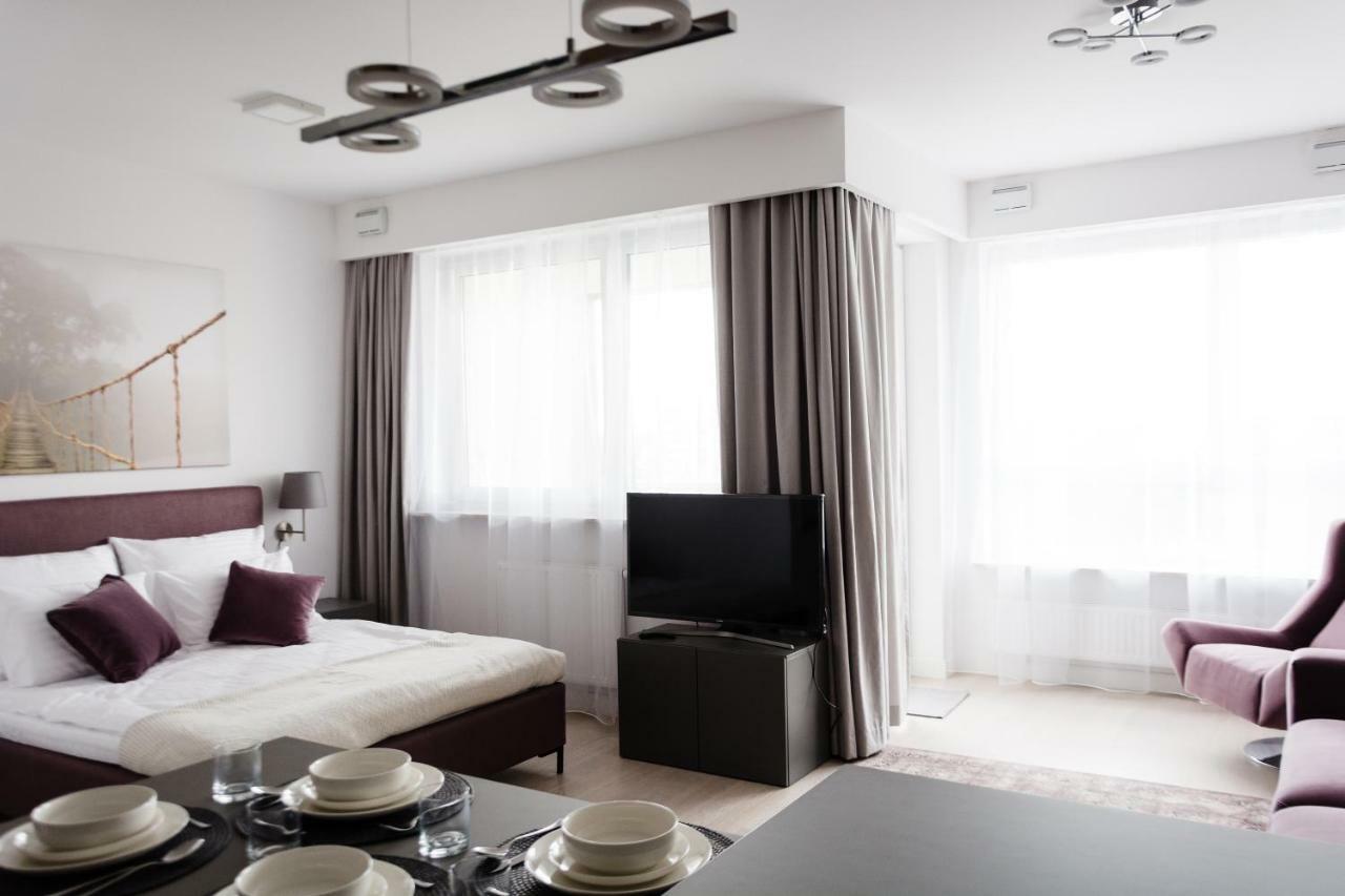 Luxlux Apartments Metro Slodowiec وارسو المظهر الخارجي الصورة