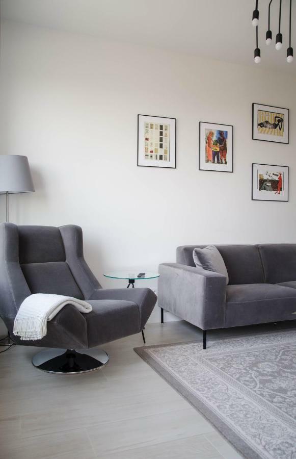 Luxlux Apartments Metro Slodowiec وارسو المظهر الخارجي الصورة