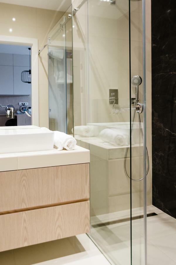 Luxlux Apartments Metro Slodowiec وارسو المظهر الخارجي الصورة